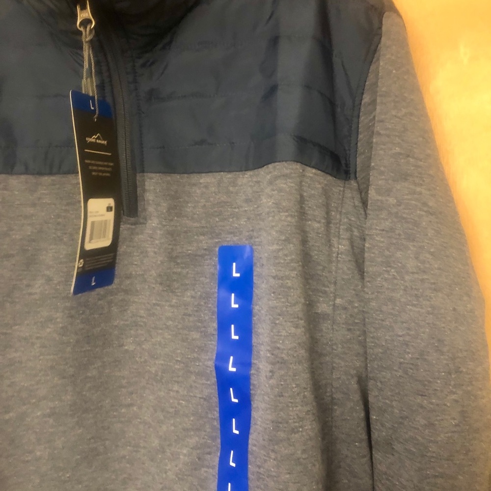 Zip sweater